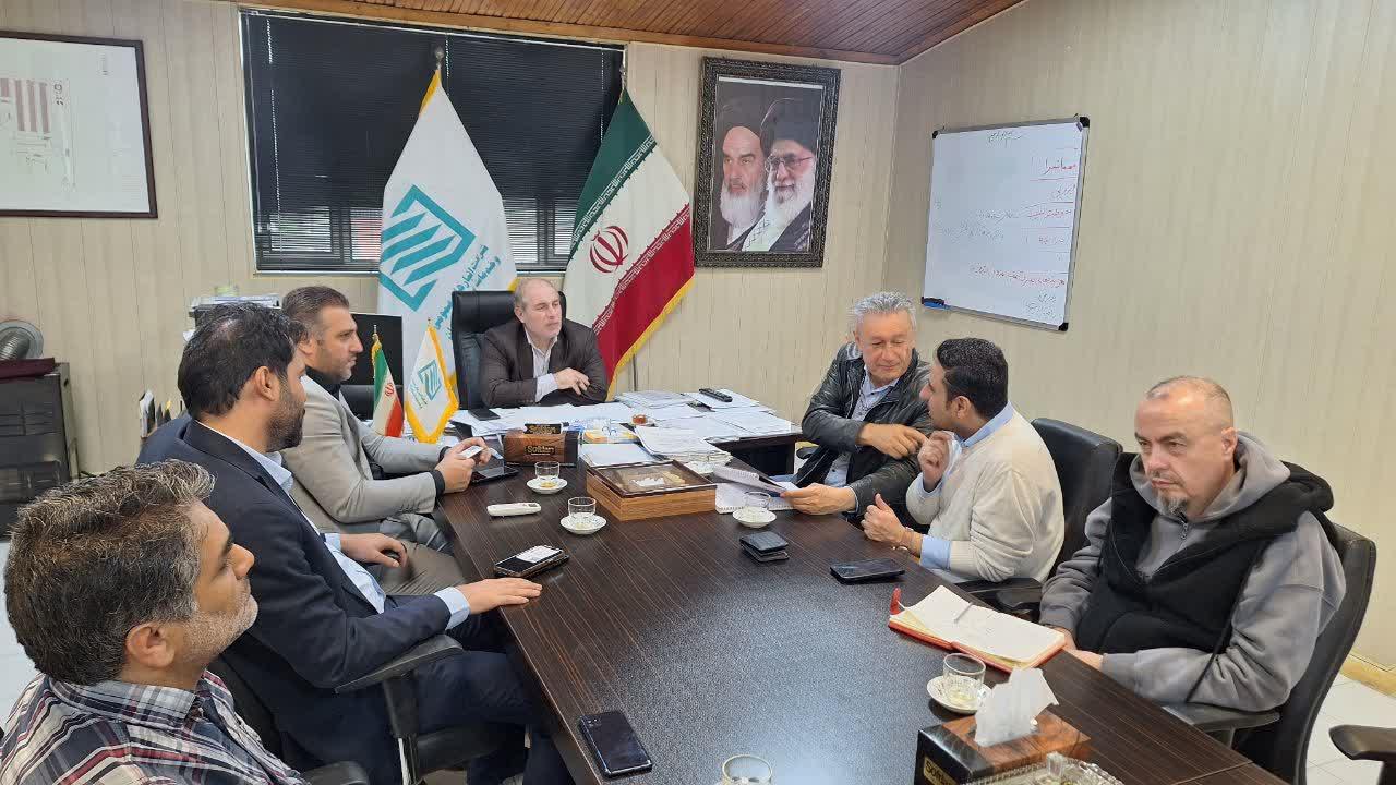 دیدار سرپرست شرکت آستارا با تاجر روسی واردکننده بزرگ کالای ام دی اف به کشور