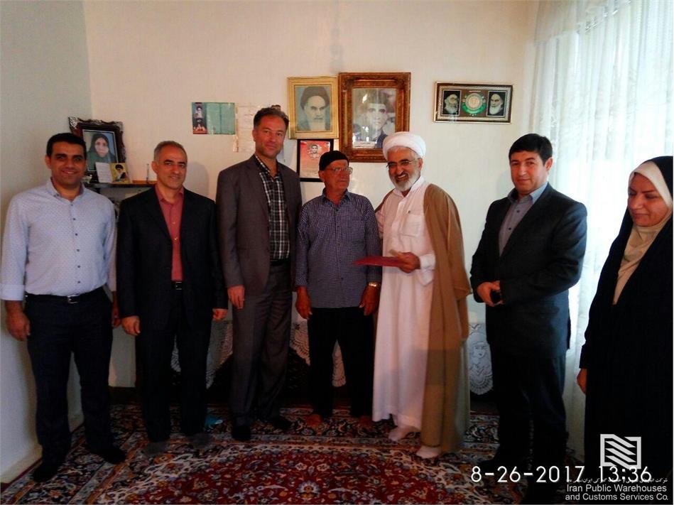 همزمان با هفته دولت؛ دیدار مدیران ارشد شرکت آستارا با خانواده شهدای شرکت انبارهای عمومی و خدمات گمرکی آستارا